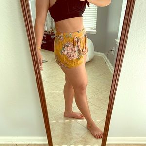 Billabong floral shorts